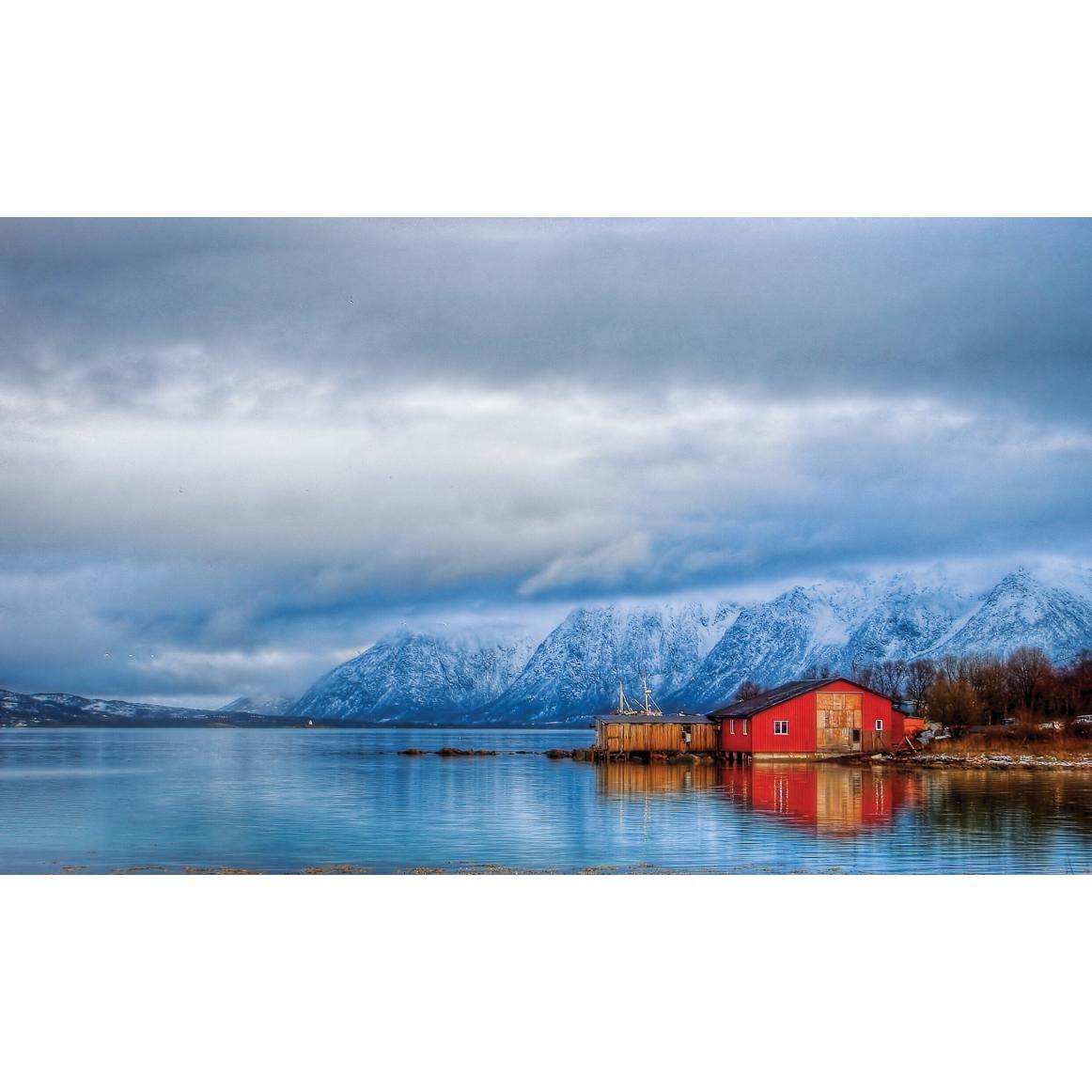 Fluval Colour Enhancing Flakes Tropical Fish Food